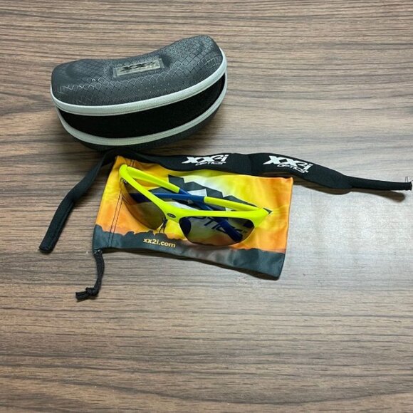 XX2i Optics France2 Sport Sunglasses - Neon Yellow and Blue - Blue Lens - EUC - Picture 4 of 10